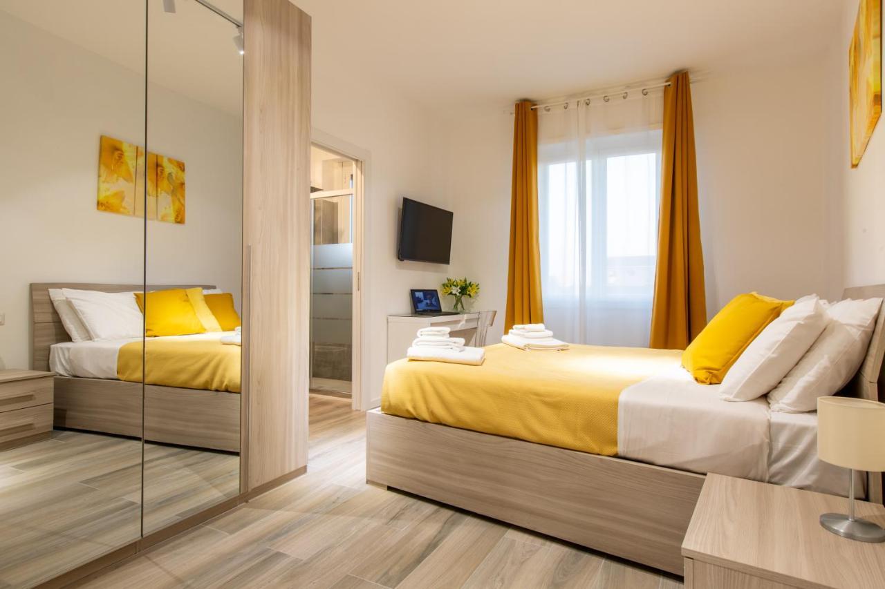 Milano City Apartments - Stylish House Free Wifi-Parking-Airport Dış mekan fotoğraf